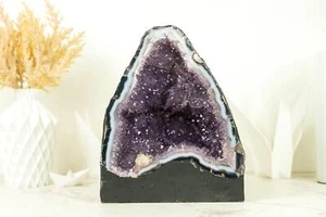 Geoda de ágata de encaje de 20 lb con amatista lavanda con rosetas de flores - Imagen 1 de 10