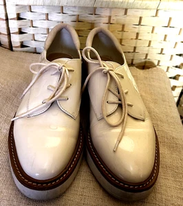 marks and Spence M & S Womens cream patent leather brogues uk size 6 - Picture 1 of 5