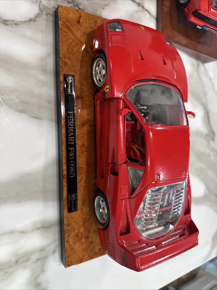 复古 1987 年法拉利 F40 1: 18 比例压铸 Burago 制造 — 第 1/4 张图片