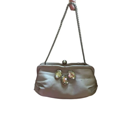 Nuevo con etiquetas Bolso de Mano Inge Christopher Taupe Cristales de Swarovski Forro Rosa Herrajes Plateados Foto 1 de 4