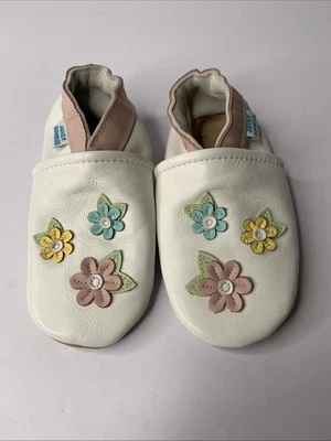 Juicy Bumbles Bebé Niña Suela Suave Cuero Primavera Flores Zapatos Mocasín 6-12 meses Foto 1 de 4