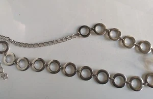 Cintura Catena Cerchi Rotondi Argento Lucido Metallo Lunga 38" Piccola A Media - Foto 1 di 3