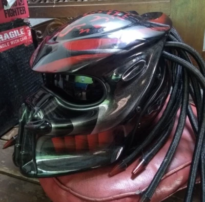 FREE SHIPPING GREAT RED FIRE MOTIF PREDATOR HELMET  DOT ECE WITH 3 LASERS - Image 1 of 4