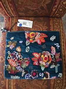 Steve Madden GINGER BLUE POUCH Large Velvet Turquoise Clutch Floral Design - Picture 1 of 6