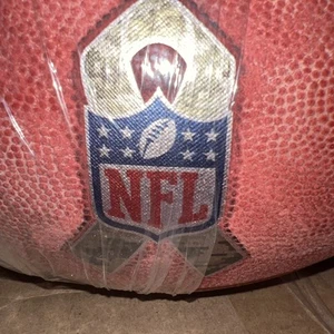 Ja'Marr Chase NFL Auto / Signed STS NFL "The Duke" NFL Game Ball W/COA BAS - Bild 1 von 9