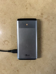 LG VN220 Exalt Verizon 4G LTE VoLTE 5MP Camera Flip Phone Silver WORKS w/ Case - Photo 1 sur 15