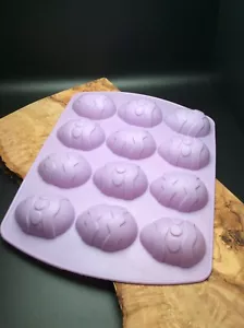WILTON EASTER EGG CUPCAKE BROWNIE MUFFIN CANDY CHOCOLATE SILICONE MOLD JELLO 12 - Picture 1 of 8