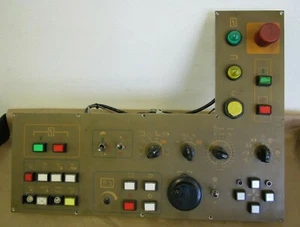 YANG STEUERPANEL, PLATTE SML-0P-000, VON CNC-DREHMASCHINE, ARTIKEL A - Bild 1 von 7