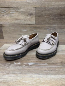 Mocasines Dr. Martens Adrian de cuero topo con borla para mujer talla 9 - Imagen 1 de 8