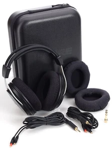 Shure Closed-back Studio Headphones - Picture 1 of 6