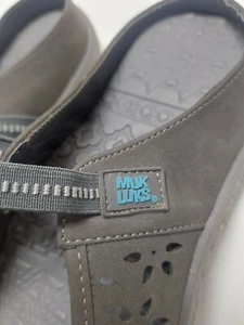 MUK LUKS ladies sandals  size 8-8.5 pre -owned - Picture 1 of 6