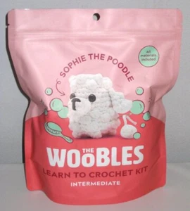 The Woobles SOPHIE DER PUDEL Hund Häkelset ZWISCHEN mit Nadel - Bild 1 von 2