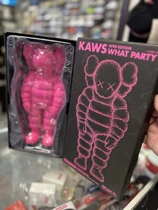KAWS What Party Chum Vinyl Figur Pink Brandneu 100 % AUTHENTISCH Deadstock DS - Bild 1 von 4