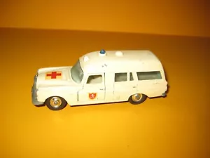 Matchbox - Lesney - King Size - K-6 - Mercedes-Benz Binz Ambulance - Bild 1 von 6