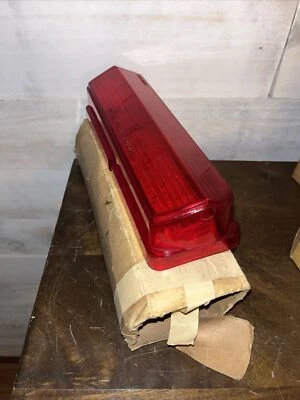 Lente de luz trasera derecha Buick Glo-Brite 755 1962 Invicta LeSabre NOS Foto 1 de 3