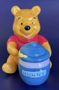 Winnie The Pooh & Hunny Pot Salt & Pepper Shaker Set 1990s Disney Vintage - Picture 1 of 8