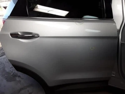 Rear Right Door Fits: 2015 Hyundai Santa Fe Electric Privacy Tint Glass LWB - Image 1 of 4