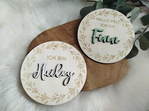 Personalisierte Holzscheibe zur Namensverkündung und als Erinnerungsstück - Bild 1 von 20