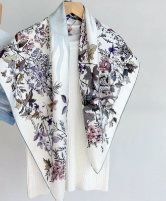 Pure 14 Momme Twill Silk Wrap Scarf Bandanna Sun God Print Square Shawl 35’’new - Image 1 of 4