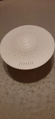 Tupperware double colander strainer, white with locking lid - Image 1 of 4