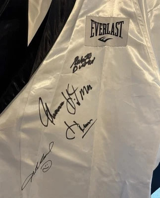 SUGAR RAY LEONARD THOMAS HEARNS ROBERTO SIGNED EVERLAST BOXING ROBE BECKETT BAS - Image 1 of 3
