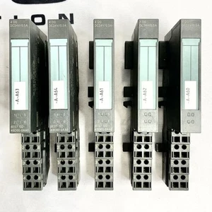 Lot of 5 Siemens 6ES7 132-4BD00-0AA0 I/O Module w/ 6ES7 193-4CB30-0AA0 Terminal - Picture 1 of 7