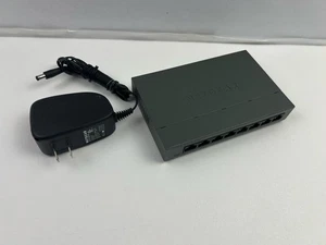NETGEAR 8-Port Gigabit Ethernet Switch GS308v2 TESTED - Picture 1 of 13