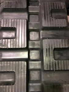 JOHN DEERE Rubber Track 317G 317-G 400x86x50 4008650 - Picture 1 of 1
