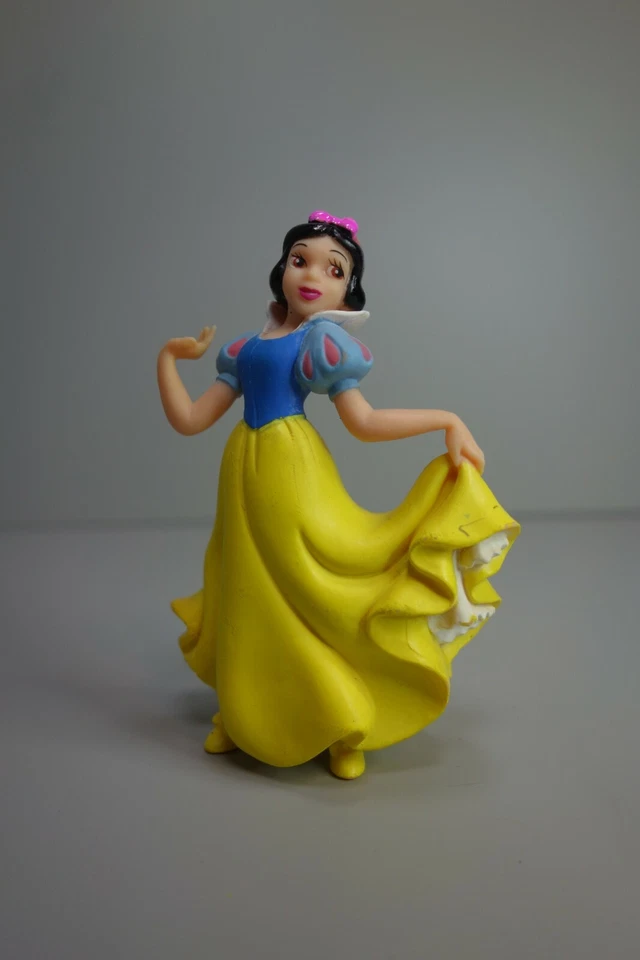 Disney Bullyland Белоснежка фигурка 3.75" - Изображение 1 из 4