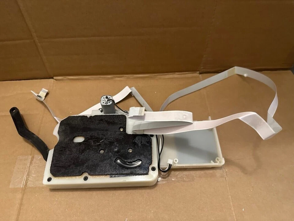 Bang & Olufsen – B&O – Beovision avant 55 Type: 9671 Gearing mechanism PART : - Image 1 of 1