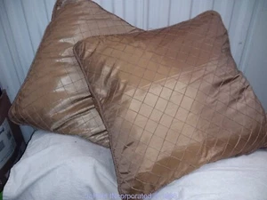 Pre-Loved Luxury Greenish Gold pillow set measures 19"x19"x9'' 2 units - Picture 1 of 5