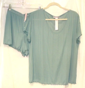 NWT's Victorias Secret Pajama Set PJ Shirt & Shorts Lounge Green SIZE M - Picture 1 of 2