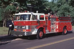 East Farmington CT Engine 9 Hahn Pumper - Fire Apparatus Slide - Picture 1 of 1