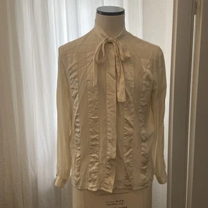 Celine Bluse Seide Beige Mit Kleinen Mängeln In Größe 36/38 - Bild 1 von 16