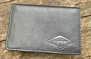 Dana Cartera Doble Plegable Cuero Negro con 3 Tarjeteros - Imagen 1 de 6