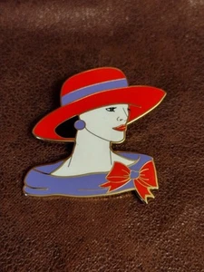 Lady Face Porcelain-Look pin Brooch Red Hat Society Club - Picture 1 of 3