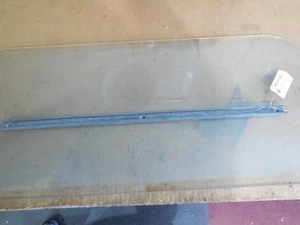 1967 1968 MUSTANG LOWER DOOR GLASS WINDOW TRACK SCREW ON LH OR RH - Picture 1 of 6