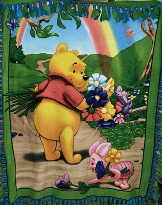 Manta polar corbata doble cara Winnie The Pooh and Piglet con verde sólido 50 X 38 Foto 1 de 2