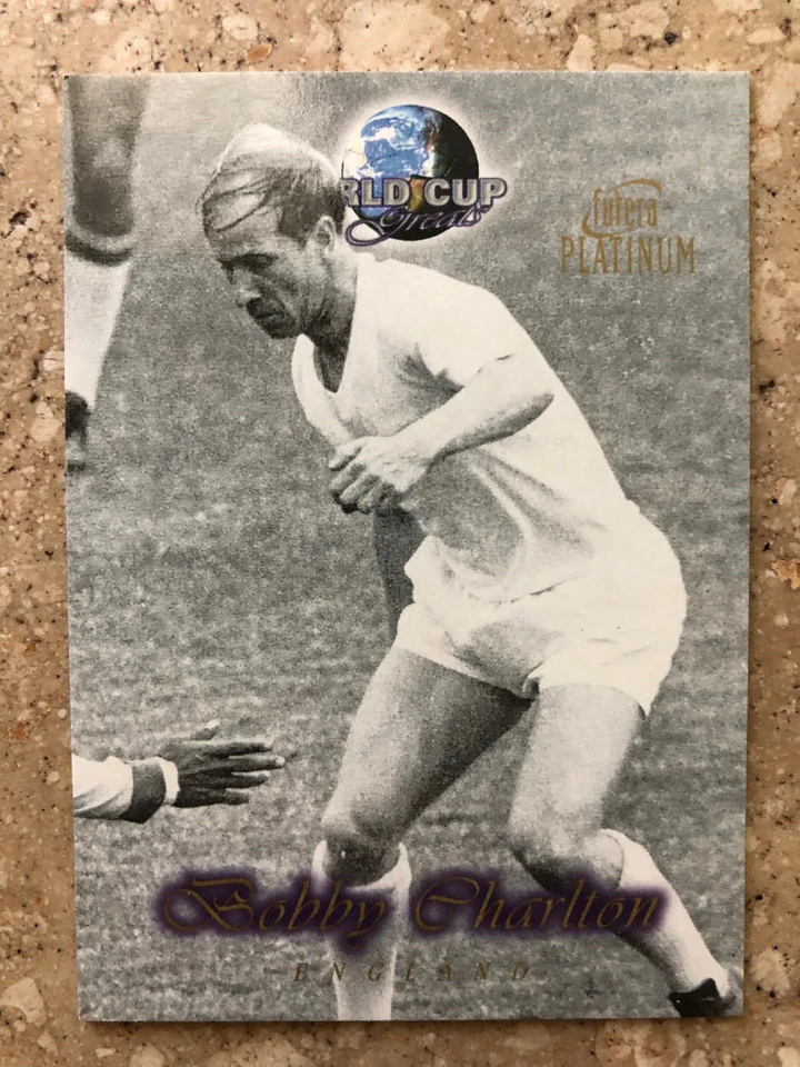 Grandes de la Copa Mundial de Futera 1998 - Inglaterra Bobby Charlton casi como nuevo Foto 1 de 1