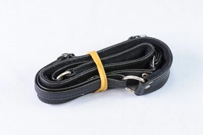 [Original] Hasselblad contoured leather shoulder strap (59099) [ from Taiwan ] - Image 1 of 3