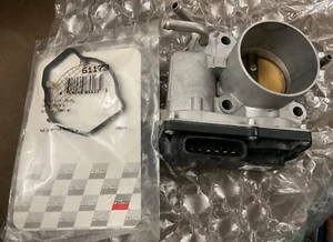 Cardone 67-8000 Fuel Injection Throttle Body with gasket - Picture 1 of 9