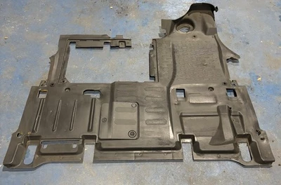 PEUGEOT BOXER / RELÉ / DUCATO MK3 2014-2023 ALFOMBRILLA CABINA DELANTERA ALFOMBRILLA CABINA Foto 1 de 4