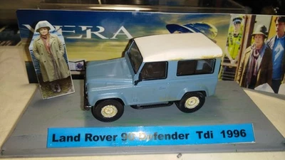 Land Rover Defender VERA + ferrari miami vice  1/43  modificato - Immagine 1 di 4