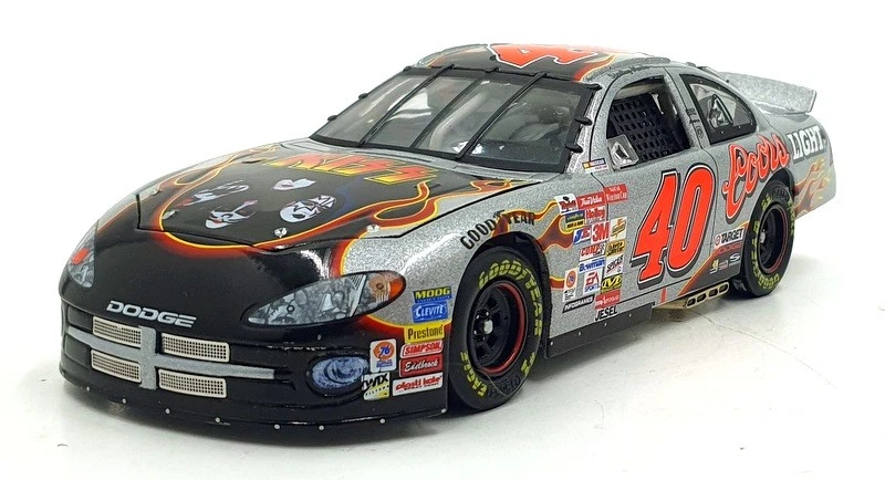 Acción escala 1/24 102108 - Dodge NASCAR 2001 #40 Coors Light/KISS - Marlin Foto 1 de 4