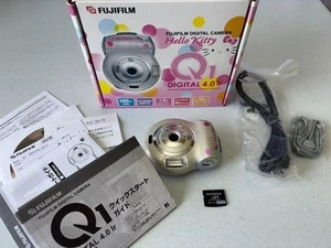 FUJIFILM Q1 Hello Kitty Compact Digital Camera From Japan - Picture 1 of 15