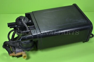 Toyota Matrix Corolla 2003-04 bote de carbón de vapor de combustible OEM 77740-02121  Foto 1 de 3