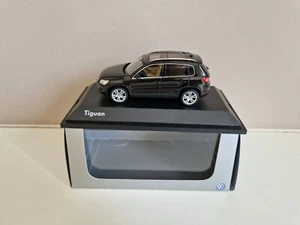Schuco 1/43 VW Tiguan - Negro - Edición del concesionario 2007 - 5N0099300C9X - Imagen 1 de 7