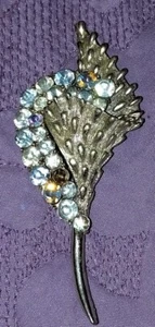 Vintage Coro Brosche Anstecknadel blau AB Strass silberfarben Blume signiert zur Reparatur - Bild 1 von 3