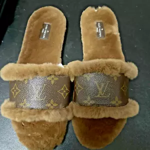 Louis Vuitton Mule MINK & MONOGRAM LIMITED EDITION SIZE 41/ 9.5 NEW NO BOX READ! - Picture 1 of 8