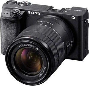 Sony a6400 Mirrorless Camera with 18-135mm f3.5-5.6 Lens (2 batteries included) - Picture 1 of 6